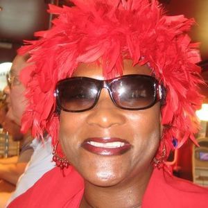 Meet your Posher, Robin